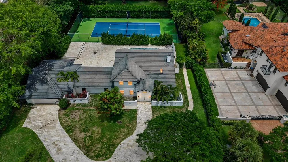 8044 Twin Lake Drive Boca Raton, FL 33496
