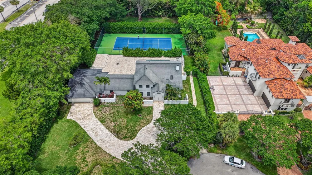 8044 Twin Lake Drive Boca Raton, FL 33496