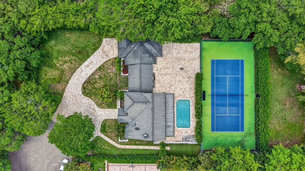 8044 Twin Lake Drive Boca Raton, FL 33496