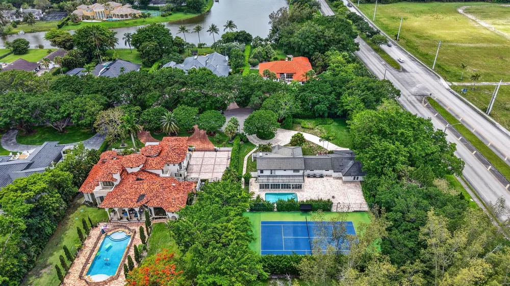 8044 Twin Lake Drive Boca Raton, FL 33496