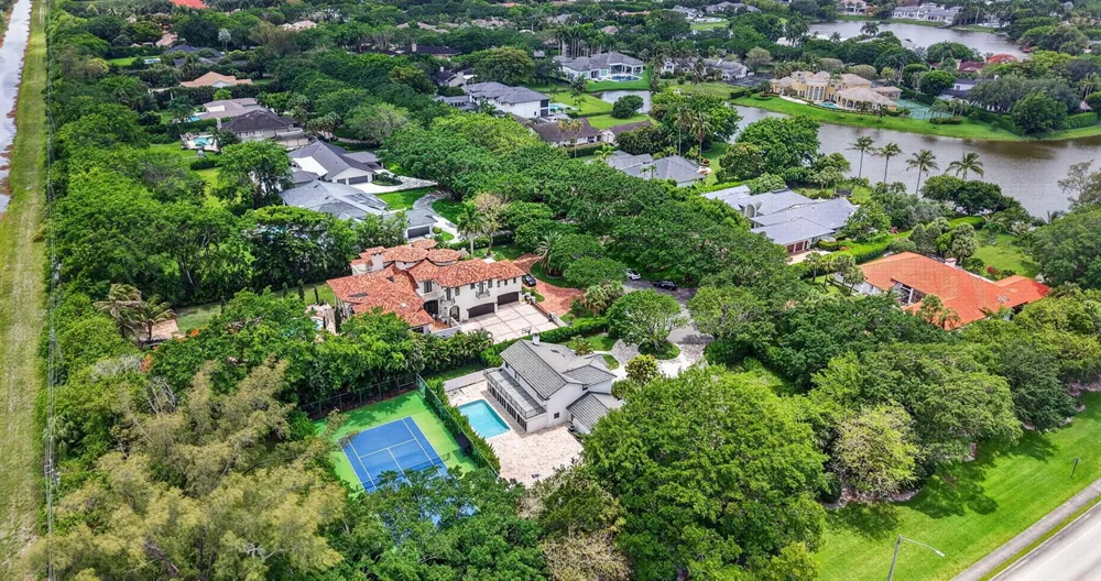 8044 Twin Lake Drive Boca Raton, FL 33496