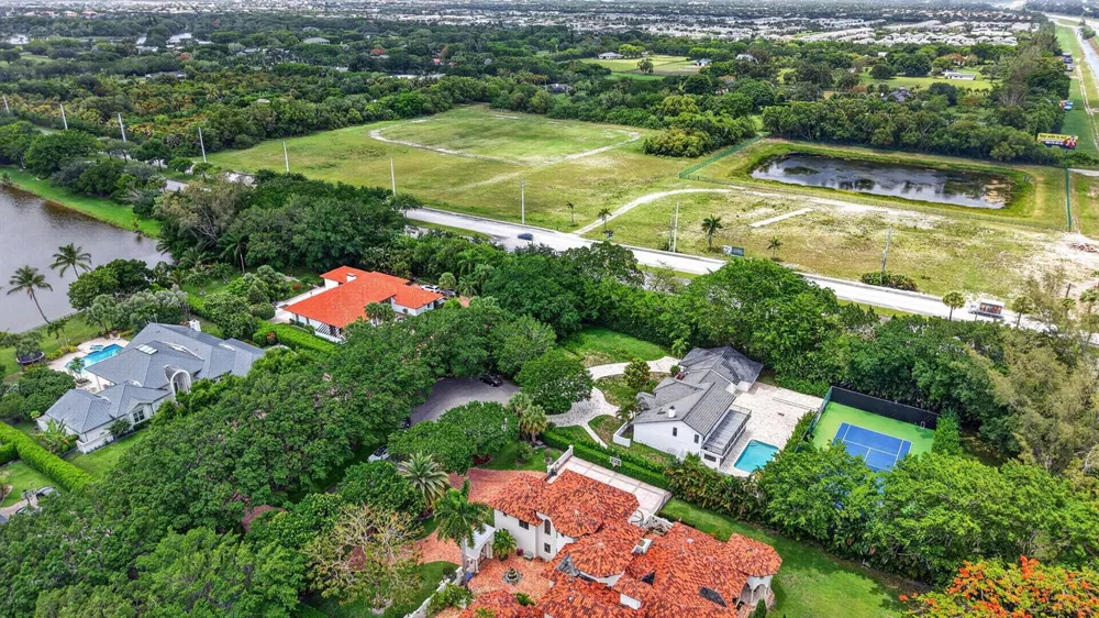 8044 Twin Lake Drive Boca Raton, FL 33496