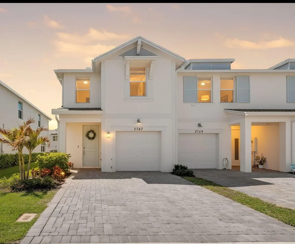 5747 SE Edgewater Circle Stuart, FL 34997