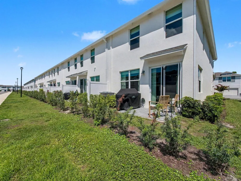 5747 SE Edgewater Circle Stuart, FL 34997