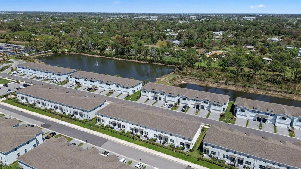 5747 SE Edgewater Circle Stuart, FL 34997