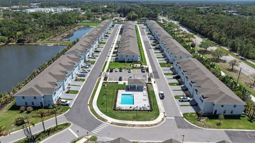 5747 SE Edgewater Circle Stuart, FL 34997