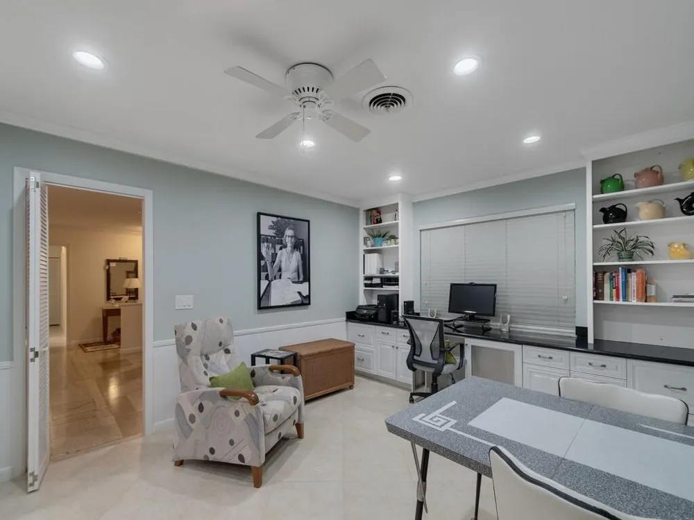 2301 Avalon Avenue Vero Beach, FL 32960