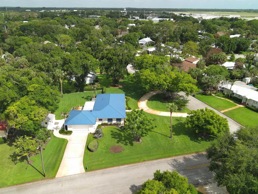 2301 Avalon Avenue Vero Beach, FL 32960