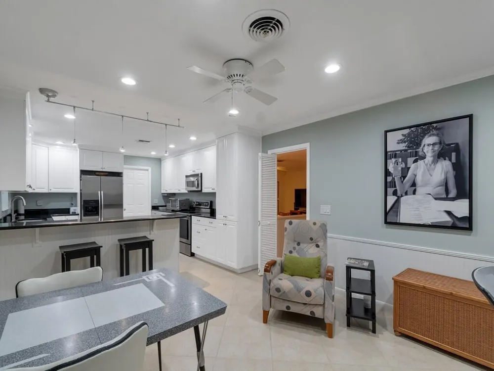 2301 Avalon Avenue Vero Beach, FL 32960