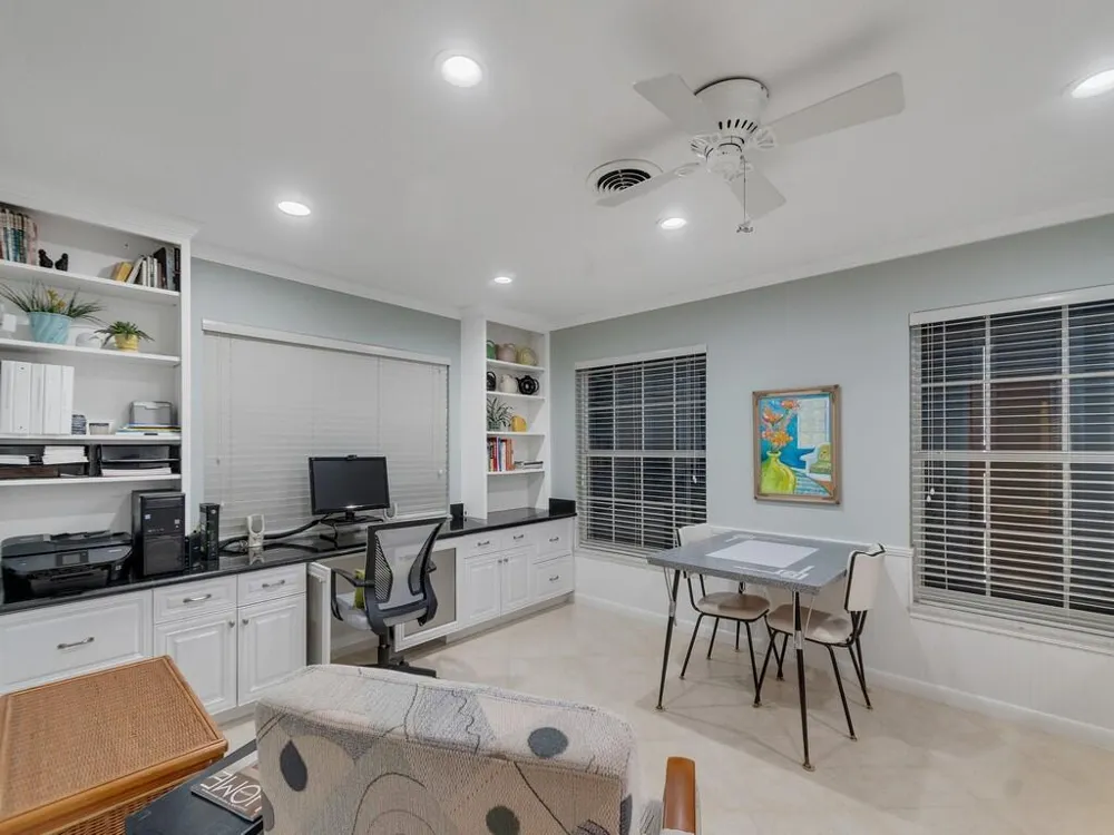 2301 Avalon Avenue Vero Beach, FL 32960
