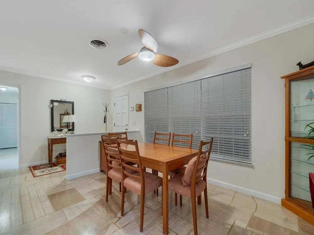 2301 Avalon Avenue Vero Beach, FL 32960