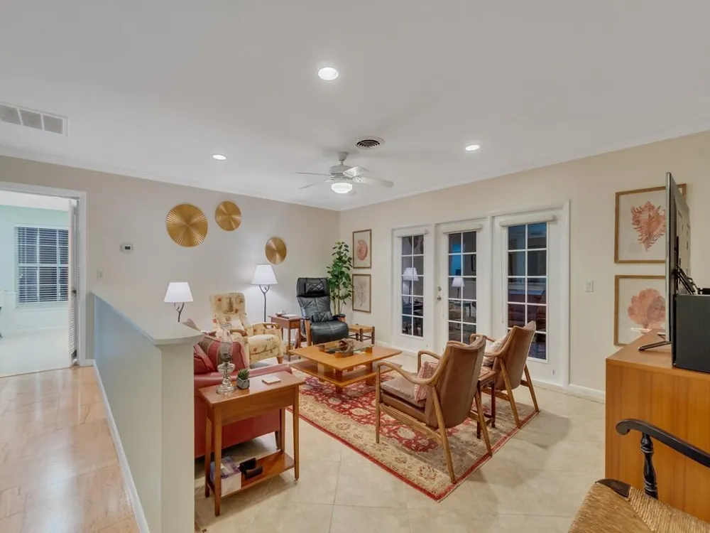 2301 Avalon Avenue Vero Beach, FL 32960