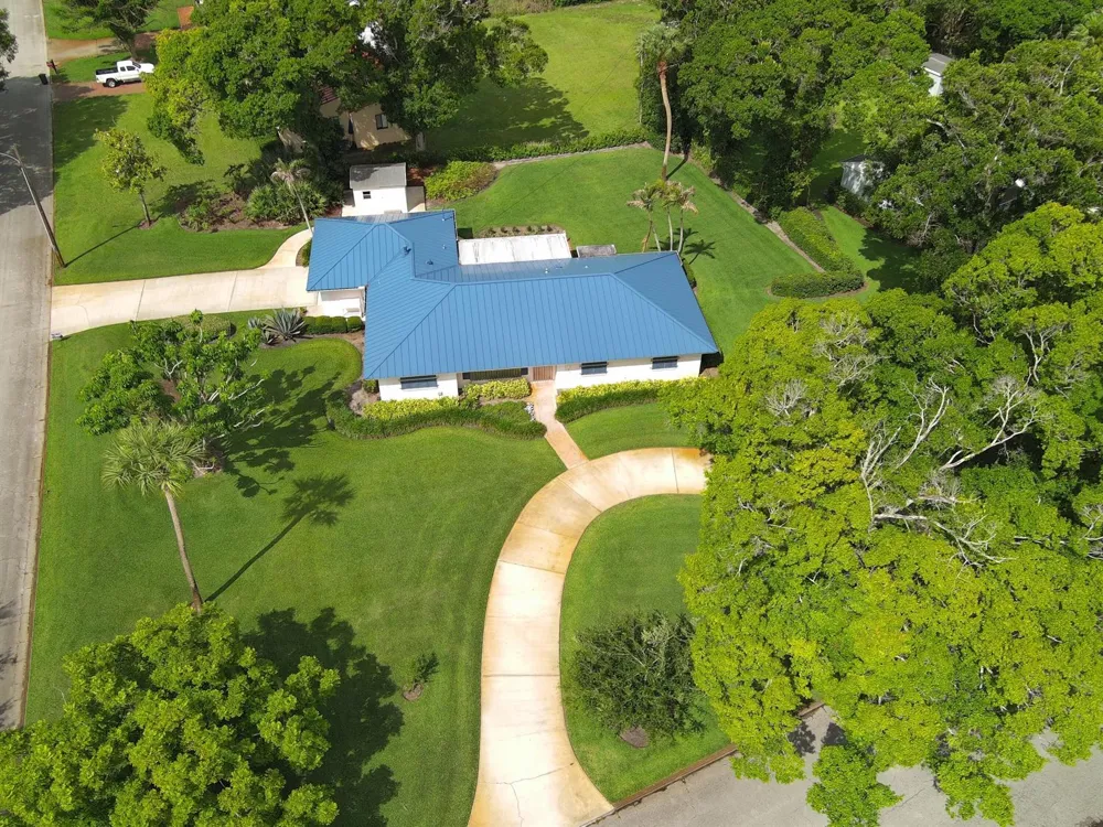 2301 Avalon Avenue Vero Beach, FL 32960