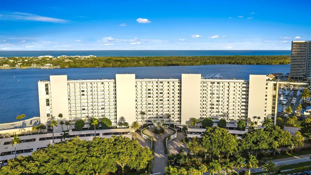 124 Lakeshore Drive #9290 North Palm Beach, FL 33408