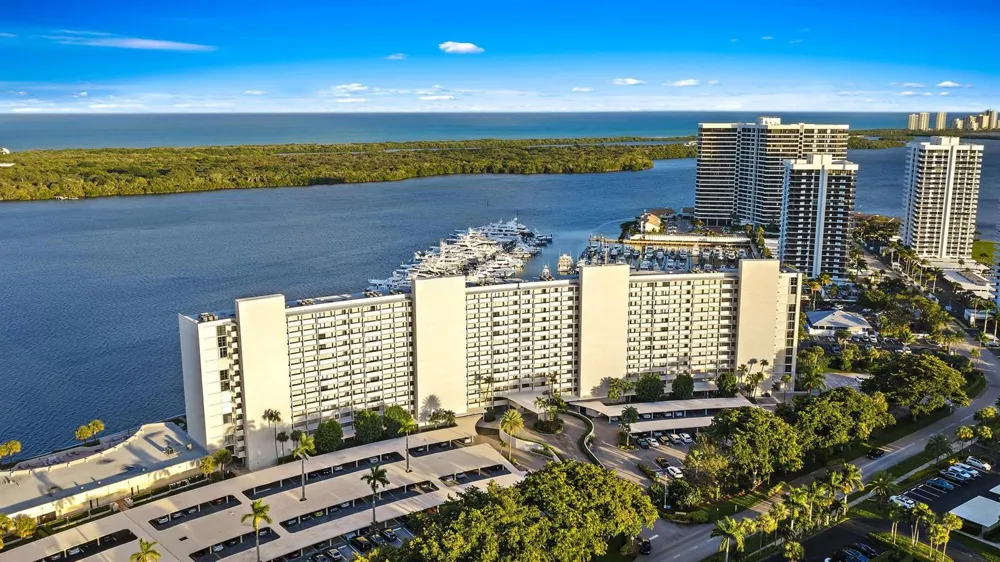 124 Lakeshore Drive #9290 North Palm Beach, FL 33408