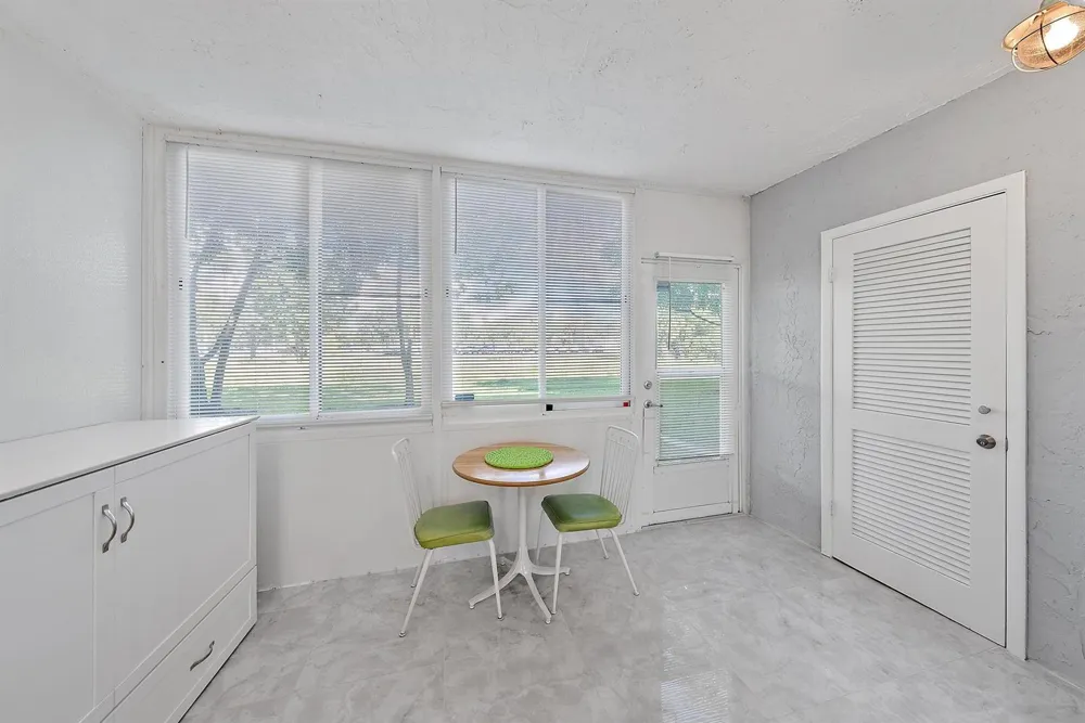 725 Lori Drive #111 Palm Springs, FL 33461