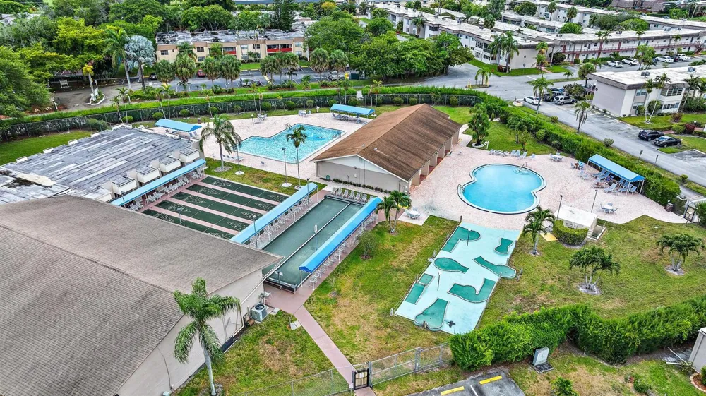 725 Lori Drive #111 Palm Springs, FL 33461