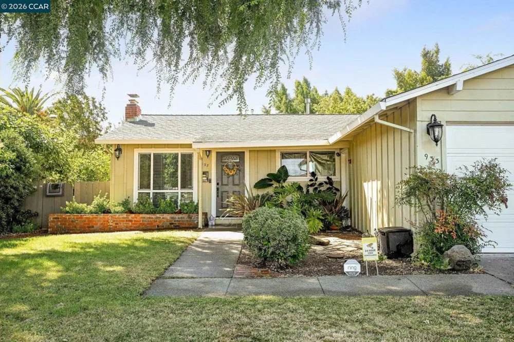 933 Santa Lucia Dr Pleasant Hill, CA 94523