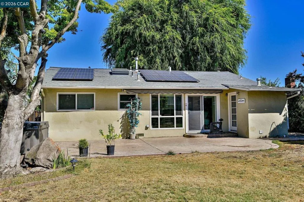 933 Santa Lucia Dr Pleasant Hill, CA 94523
