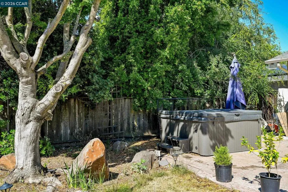 933 Santa Lucia Dr Pleasant Hill, CA 94523