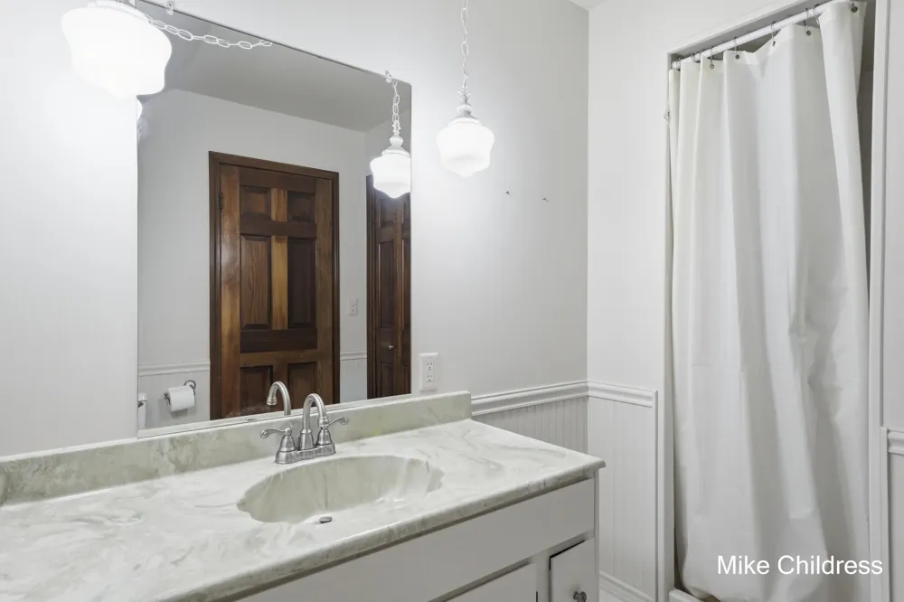 6390 Lakeshore Drive Boston Township, MI 48881