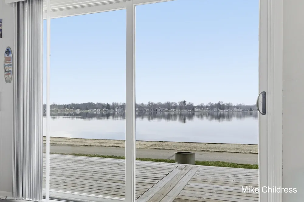 6390 Lakeshore Drive Boston Township, MI 48881