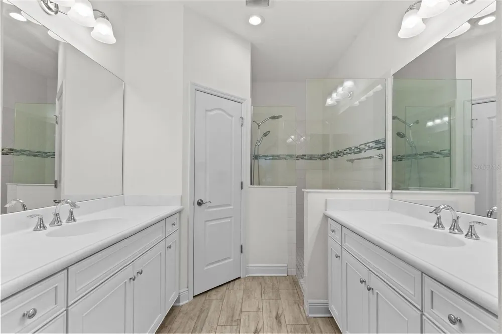 13506 CIRCA CROSSING DRIVE Lithia, FL 33547