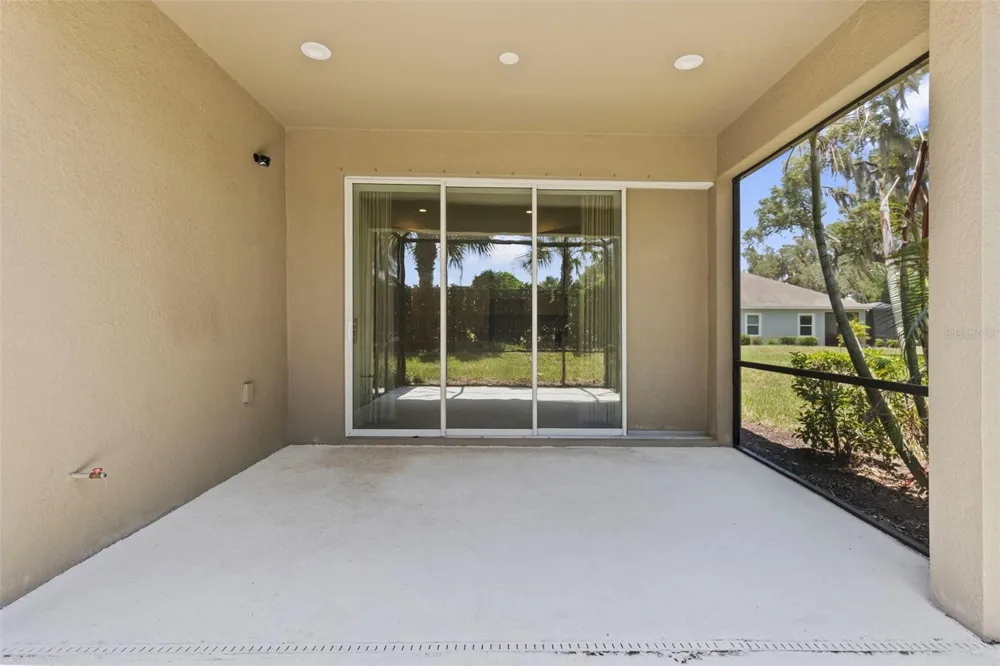 13506 CIRCA CROSSING DRIVE Lithia, FL 33547