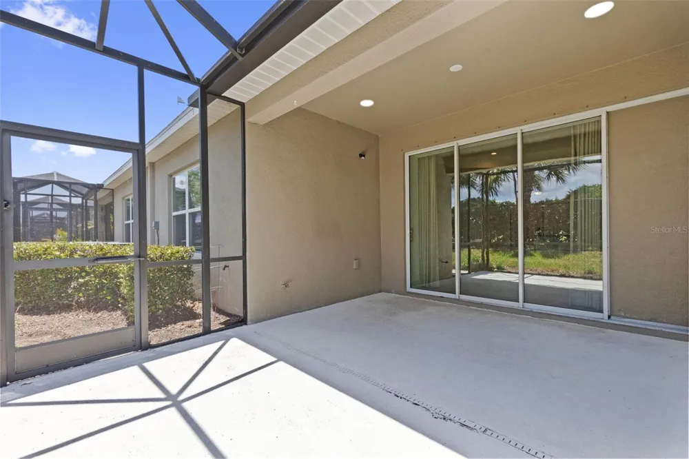 13506 CIRCA CROSSING DRIVE Lithia, FL 33547