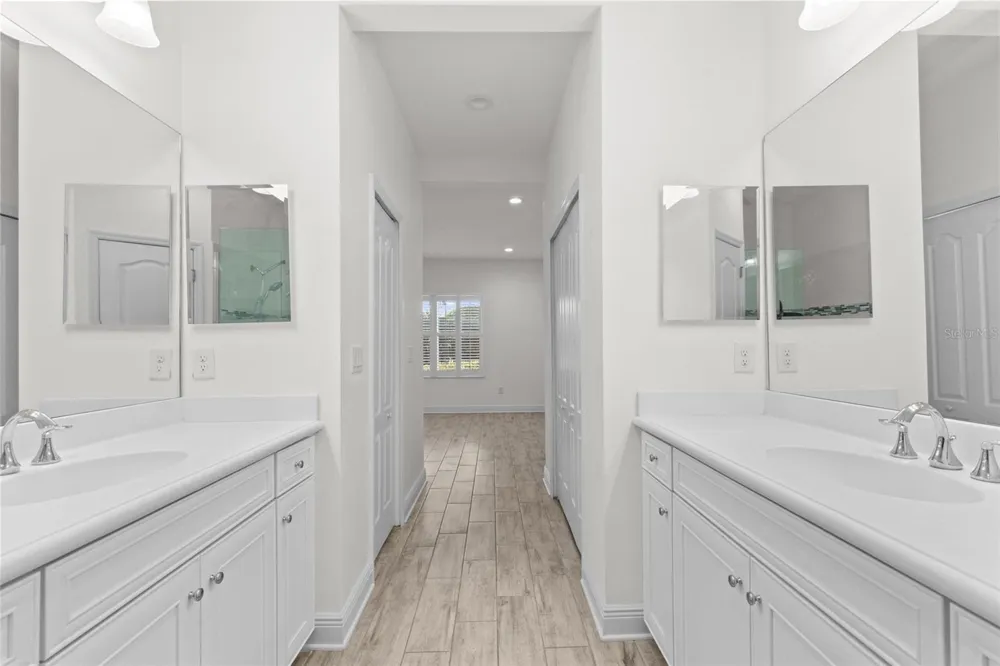 13506 CIRCA CROSSING DRIVE Lithia, FL 33547