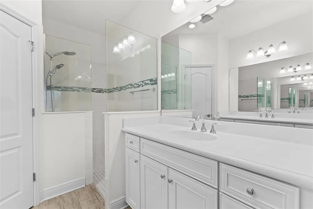 13506 CIRCA CROSSING DRIVE Lithia, FL 33547