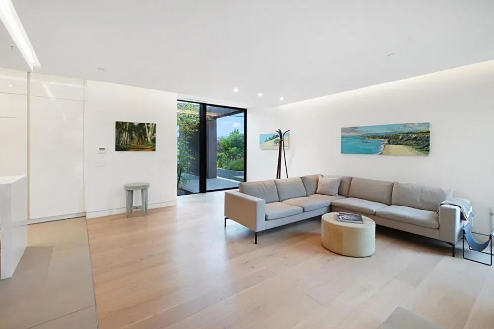 324 Kelly Avenue Half Moon Bay, CA 94019