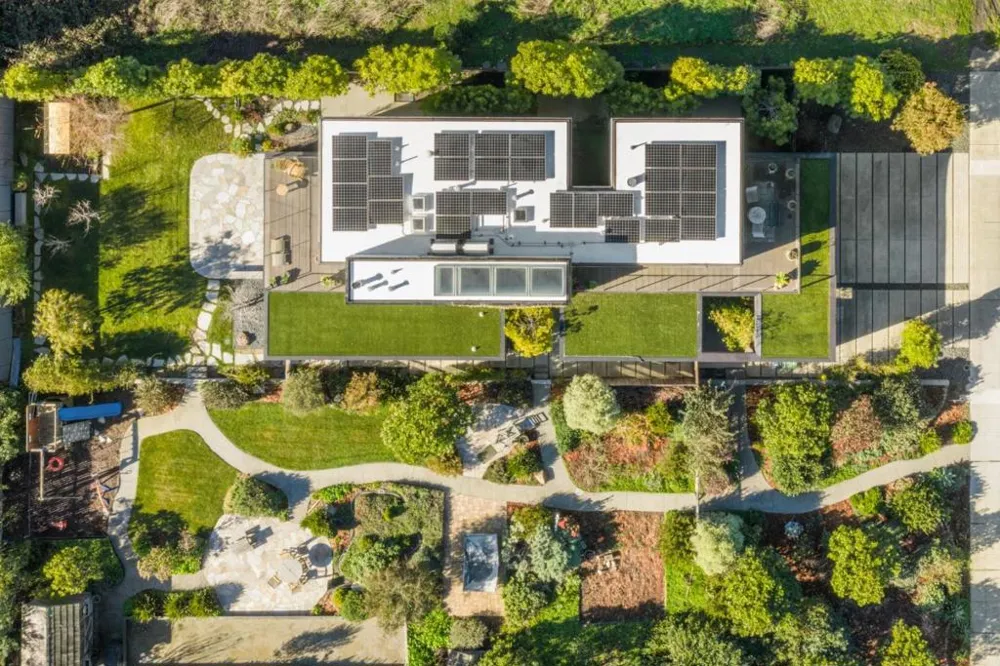 324 Kelly Avenue Half Moon Bay, CA 94019
