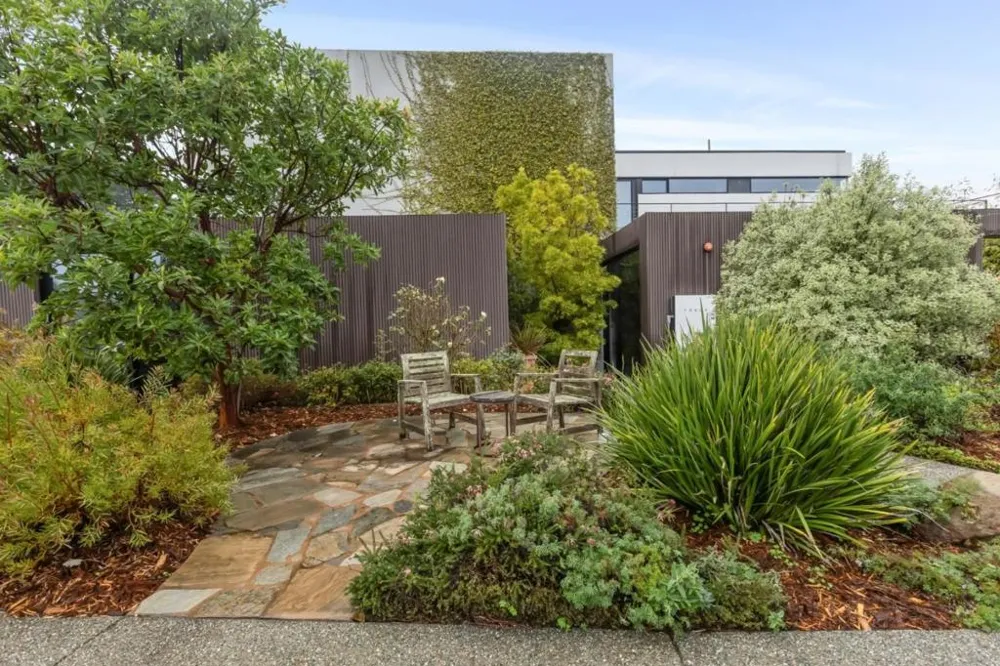 324 Kelly Avenue Half Moon Bay, CA 94019