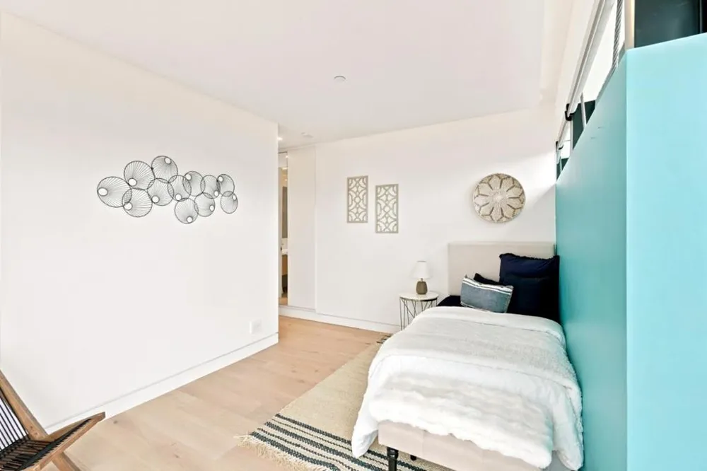 324 Kelly Avenue Half Moon Bay, CA 94019