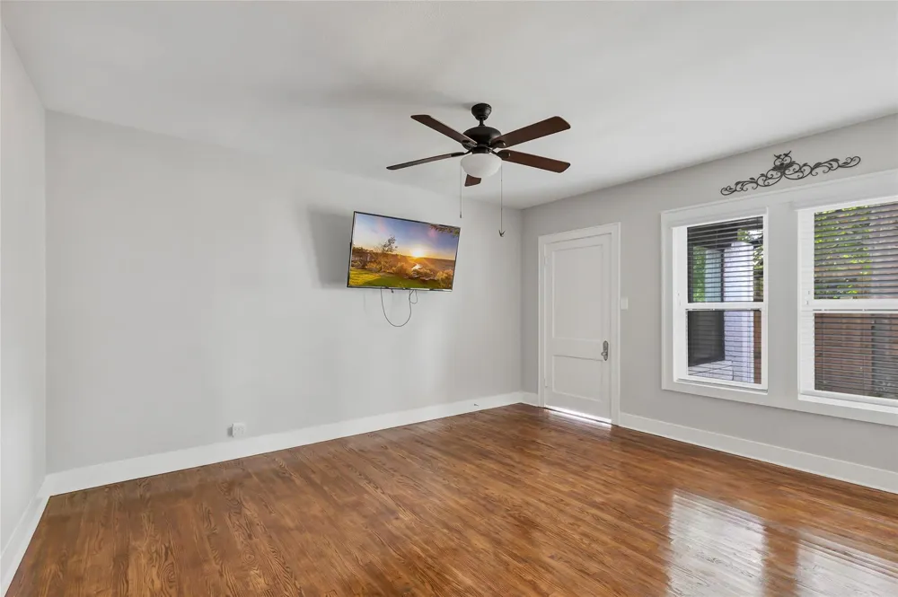 105 Wallisville Road Liberty, TX 77575