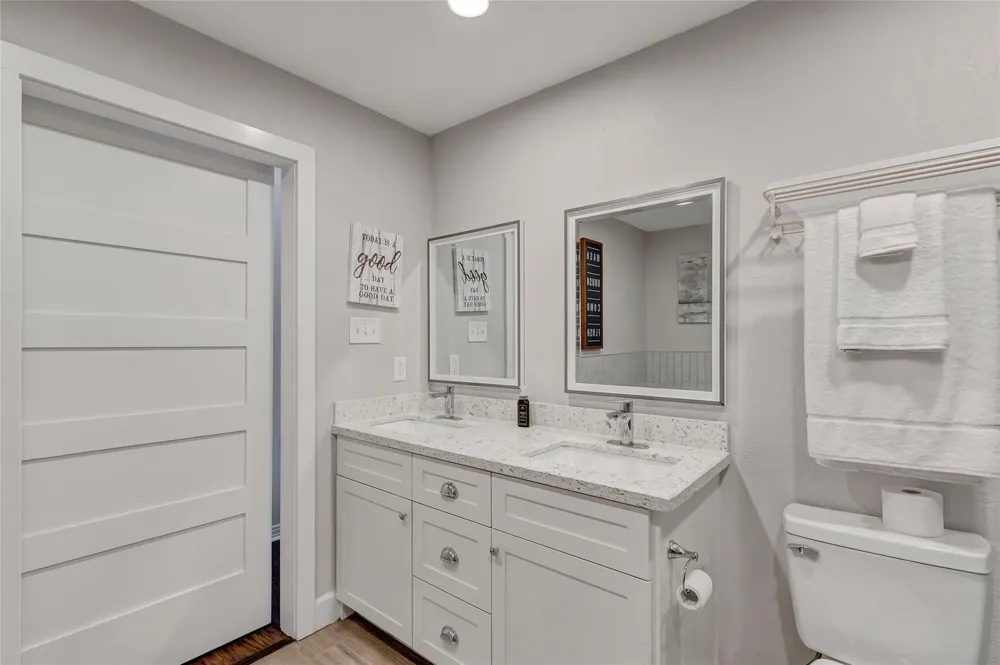 105 Wallisville Road Liberty, TX 77575