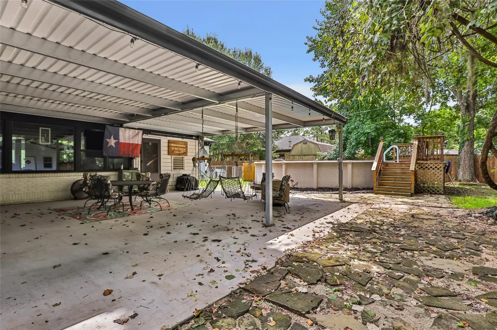 105 Wallisville Road Liberty, TX 77575