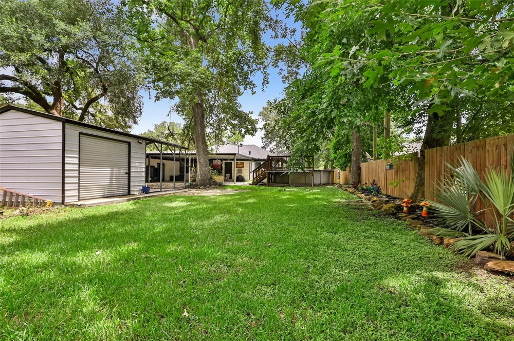 105 Wallisville Road Liberty, TX 77575