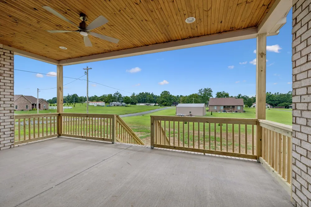 175 Cheney Ln Lafayette, TN 37083