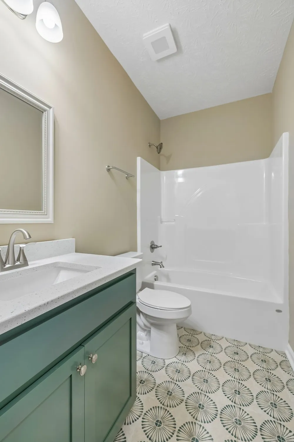 175 Cheney Ln Lafayette, TN 37083