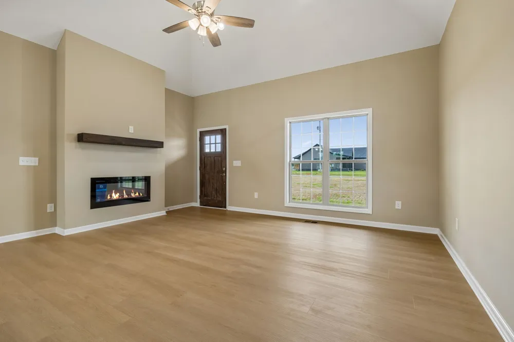 175 Cheney Ln Lafayette, TN 37083