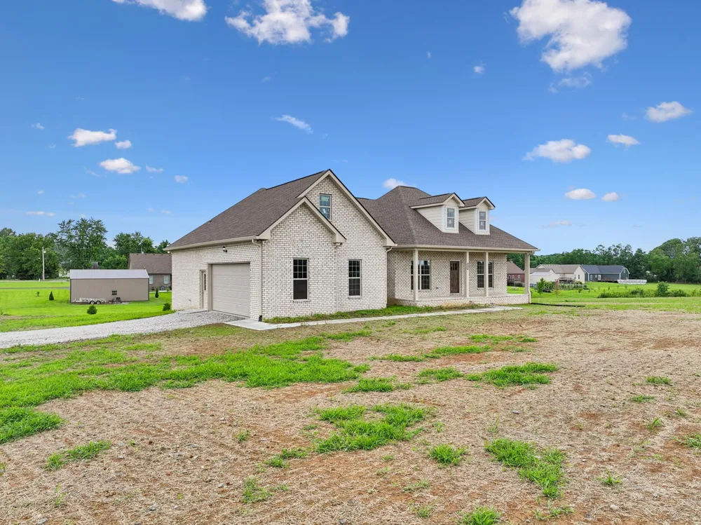 175 Cheney Ln Lafayette, TN 37083