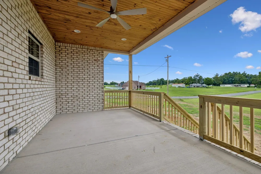 175 Cheney Ln Lafayette, TN 37083