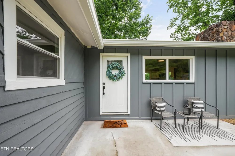 285 Vanover Lane Jacksboro, TN 37757