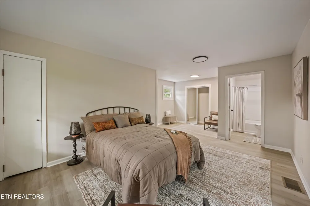 285 Vanover Lane Jacksboro, TN 37757