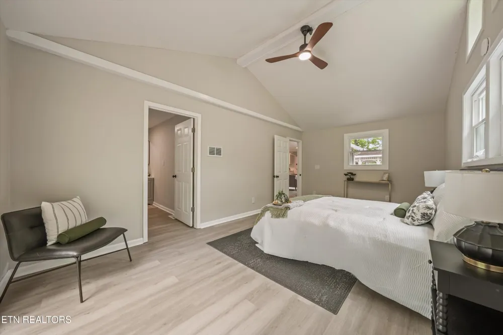285 Vanover Lane Jacksboro, TN 37757