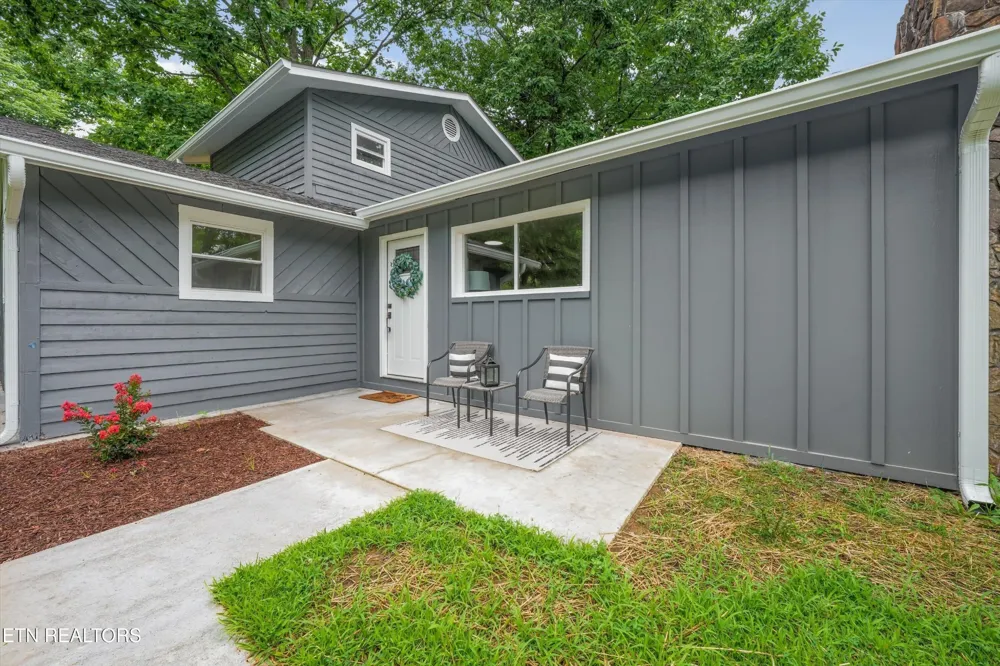 285 Vanover Lane Jacksboro, TN 37757