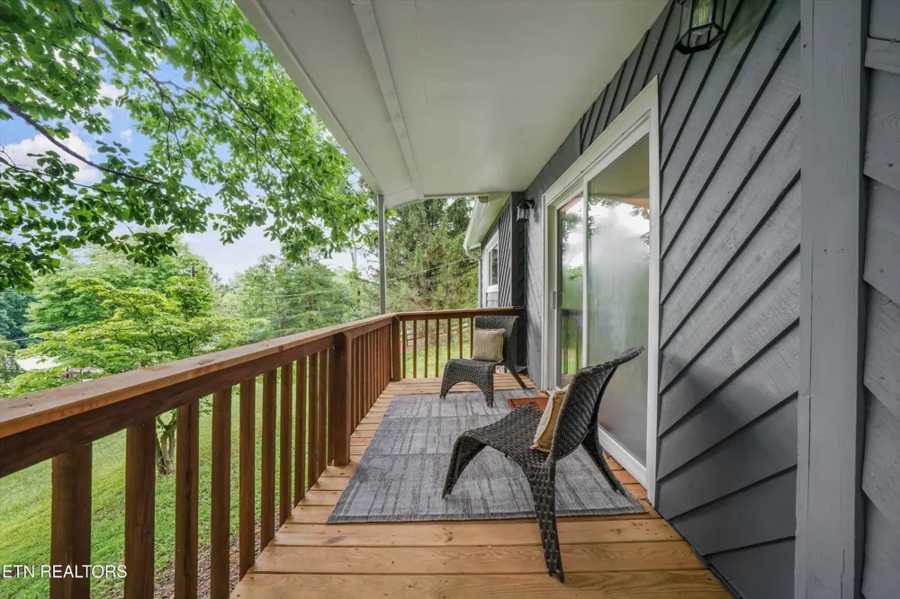 285 Vanover Lane Jacksboro, TN 37757