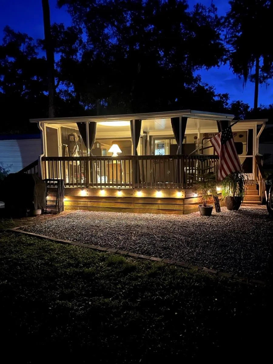 25208 NE 143RD STREET Salt Springs, FL 32134